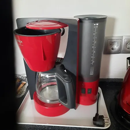 Farbenfrohe Dachgeschosswohnung * Giesen