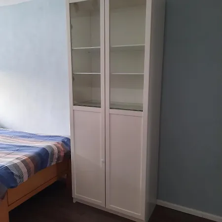 Farbenfrohe Dachgeschosswohnung